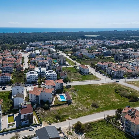 Assos